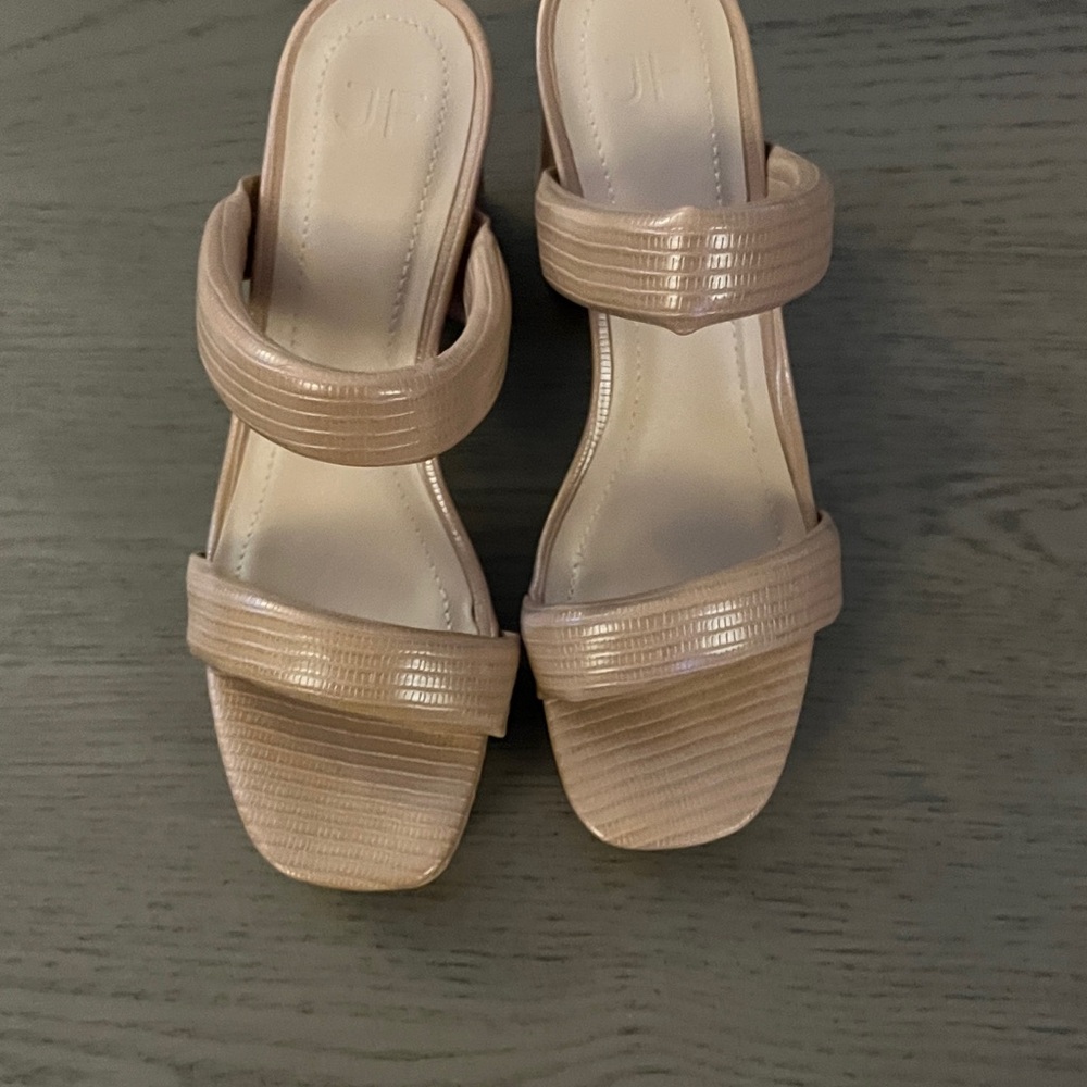 JustFab Textured Sandals